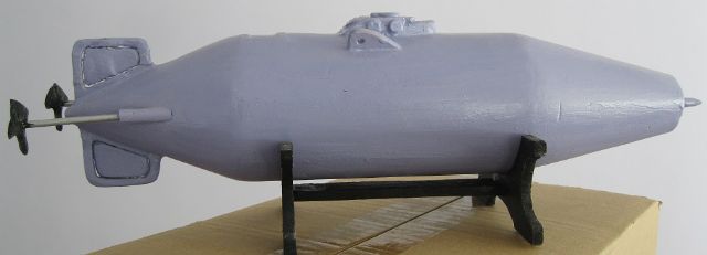 Los creadores del proyecto 'El Submarino Peral navega de nuevo' en el Centro Penitenciario de Campos el Río