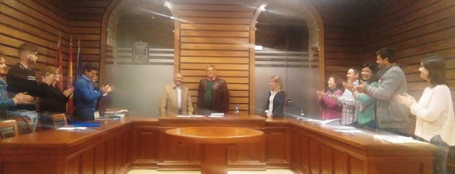 El pleno del ayuntamiento aprueba iniciar expediente para licitar el servicio de recogida de basuras en Campos del Río