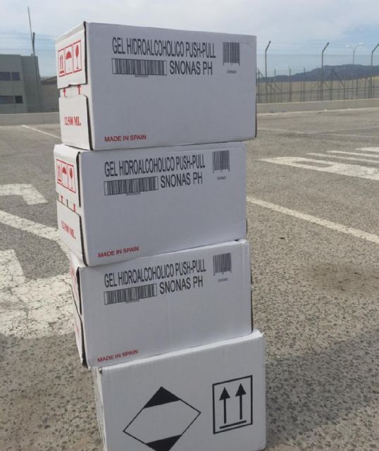 La capellanía de la cárcel de Campos del Río gestiona la donación de 18 litros de gel hidroalcohólico para el centro
