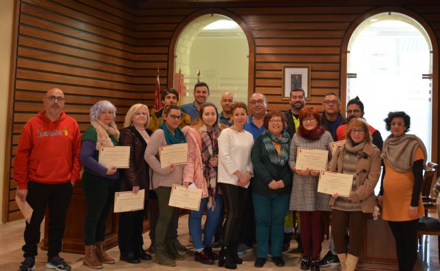 La alcaldesa entrega 30.000 euros a 18 asociaciones y colectivos de Campos del Río