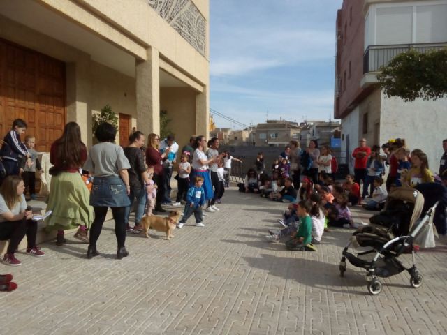 Campos del Río conmemora el Día Internacional del Libro Infantil con una carrera literaria y la visita de Cristian Andersen