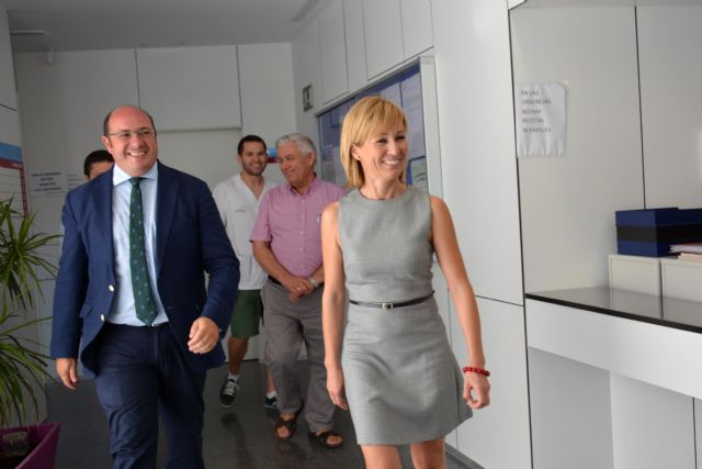 La alcaldesa de Campos del Río recibe al presidente de la Comunidad en su primera visita institucional al municipio