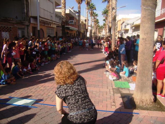 Los más pequeños de Campos del Río celebran el Día del Niño con una Marcha Solidaria