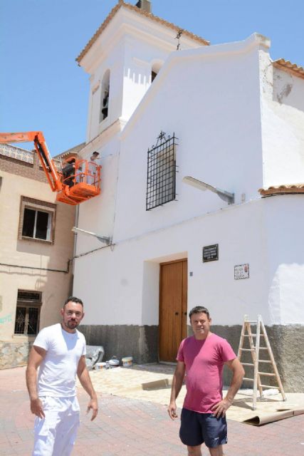 La próxima semana concluirán los trabajos de pintura de la Ermita de San Juan Bautista