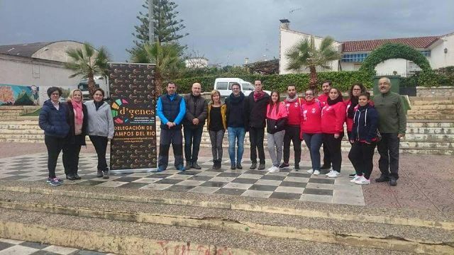 Campos del Río camina para ayudar a desarrollar la cartera de servicios que presta la delegación de D´Genes en este municipio